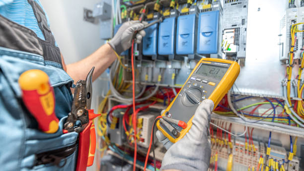Best Local Electrician Companies  in Leeds, AL
